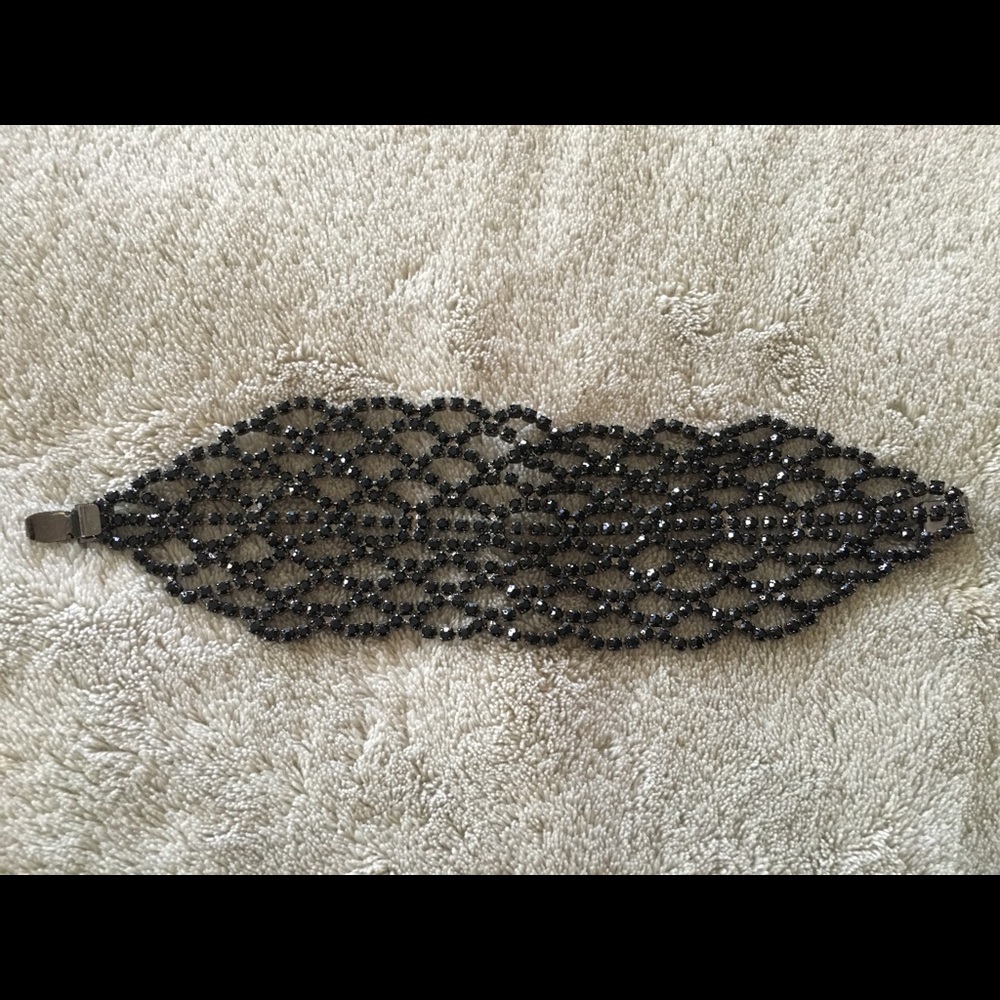 Like New Black Beaded Bracelet